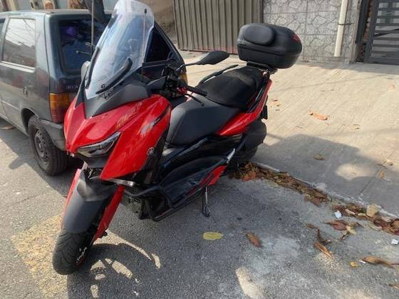 YAMAHA XMAX 250 CONNECTED ABS YAMAHA XMAX 250 CONNECTED ABS